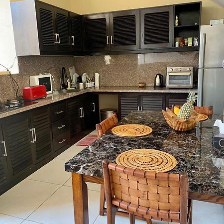 Bali, Kuta, De Kubu Villa No1 เลอกีอัน ภายนอก รูปภาพ
